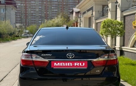 Toyota Camry, 2018 год, 2 350 000 рублей, 8 фотография