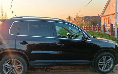 Volkswagen Tiguan I, 2010 год, 950 000 рублей, 3 фотография