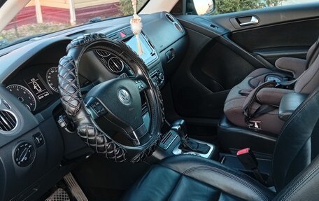 Volkswagen Tiguan I, 2010 год, 950 000 рублей, 5 фотография