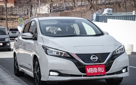 Nissan Leaf II, 2017 год, 1 400 000 рублей, 8 фотография