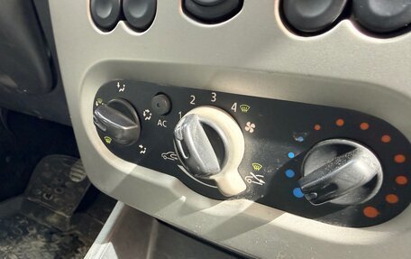 Renault Logan I, 2011 год, 548 000 рублей, 8 фотография