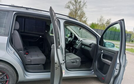 Volkswagen Touran III, 2009 год, 690 000 рублей, 8 фотография