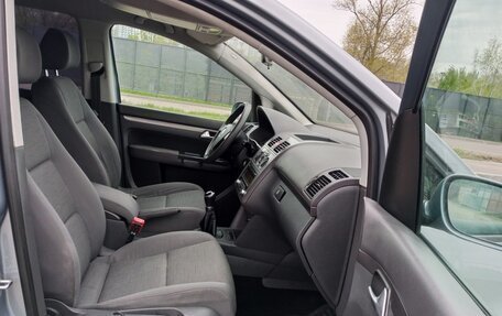 Volkswagen Touran III, 2009 год, 690 000 рублей, 19 фотография