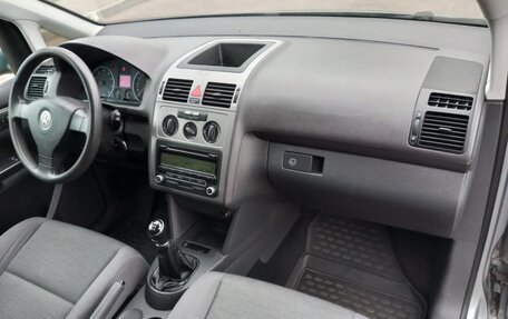 Volkswagen Touran III, 2009 год, 690 000 рублей, 17 фотография