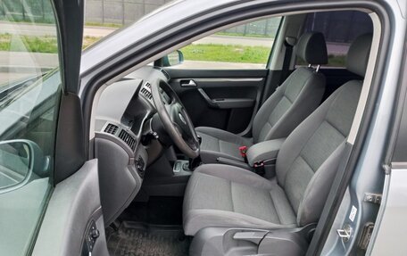 Volkswagen Touran III, 2009 год, 690 000 рублей, 18 фотография
