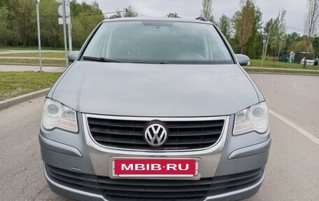 Volkswagen Touran III, 2009 год, 690 000 рублей, 11 фотография