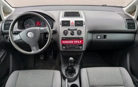 Volkswagen Touran III, 2009 год, 690 000 рублей, 16 фотография