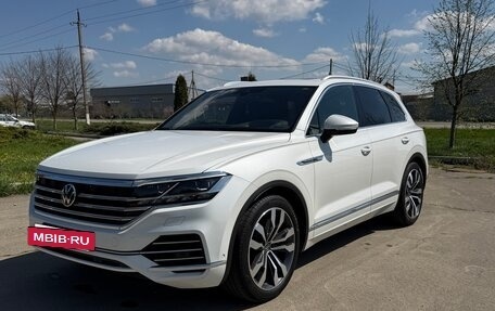 Volkswagen Touareg III, 2021 год, 8 300 000 рублей, 2 фотография