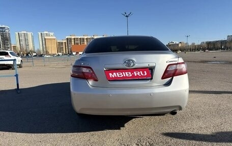 Toyota Camry, 2010 год, 1 300 000 рублей, 2 фотография