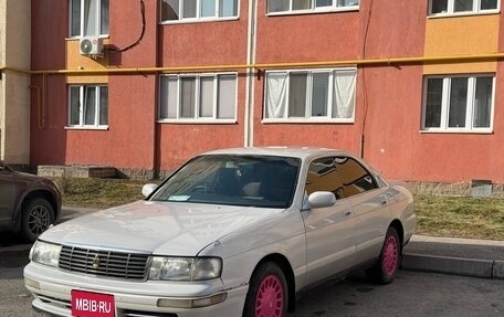 Toyota Crown, 1992 год, 650 000 рублей, 1 фотография