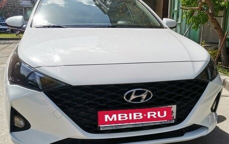 Hyundai Solaris II рестайлинг, 2020 год, 1 120 000 рублей, 1 фотография