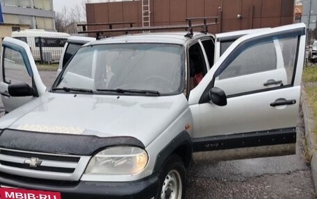 Chevrolet Niva I рестайлинг, 2006 год, 259 300 рублей, 5 фотография