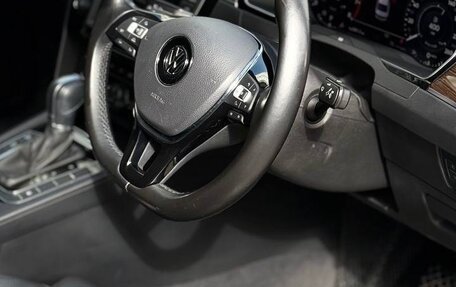 Volkswagen Passat B8 рестайлинг, 2016 год, 1 800 000 рублей, 17 фотография