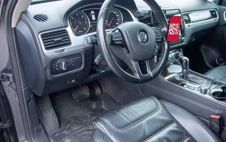 Volkswagen Touareg III, 2012 год, 2 042 400 рублей, 26 фотография