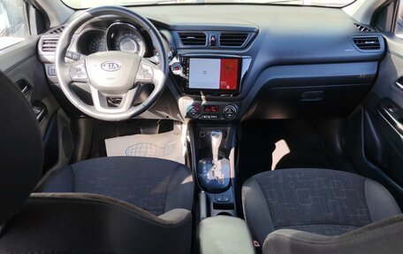 KIA Rio III рестайлинг, 2011 год, 750 000 рублей, 8 фотография