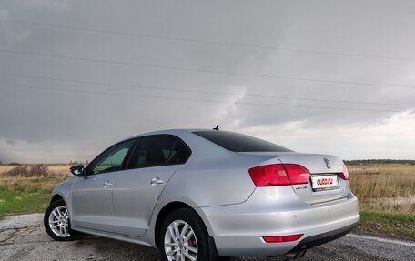 Volkswagen Jetta VI, 2013 год, 780 000 рублей, 5 фотография