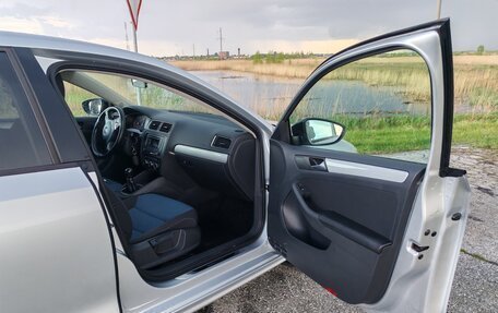 Volkswagen Jetta VI, 2013 год, 780 000 рублей, 11 фотография