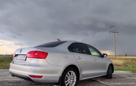 Volkswagen Jetta VI, 2013 год, 780 000 рублей, 4 фотография