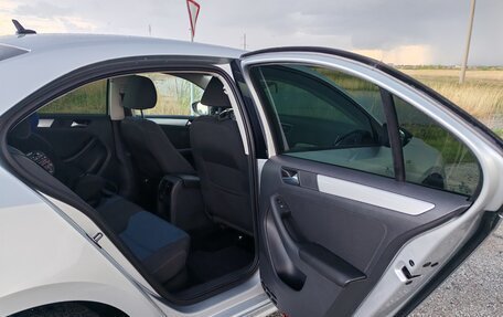 Volkswagen Jetta VI, 2013 год, 780 000 рублей, 12 фотография