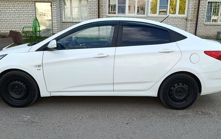 Hyundai Solaris II рестайлинг, 2014 год, 530 000 рублей, 3 фотография