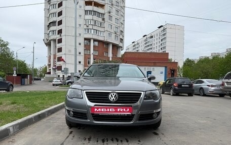 Volkswagen Passat B6, 2008 год, 590 000 рублей, 2 фотография