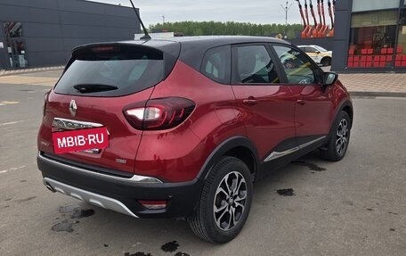 Renault Kaptur I рестайлинг, 2020 год, 1 990 000 рублей, 2 фотография