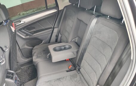 Volkswagen Tiguan II, 2021 год, 2 870 000 рублей, 16 фотография