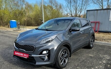 KIA Sportage IV рестайлинг, 2020 год, 2 450 000 рублей, 4 фотография