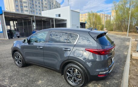 KIA Sportage IV рестайлинг, 2020 год, 2 450 000 рублей, 15 фотография