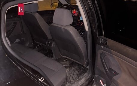 Volkswagen Golf V, 2008 год, 400 000 рублей, 24 фотография