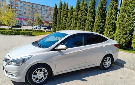 Hyundai Solaris II рестайлинг, 2014 год, 950 000 рублей, 3 фотография