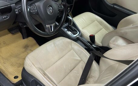 Volkswagen Jetta VI, 2012 год, 740 000 рублей, 5 фотография