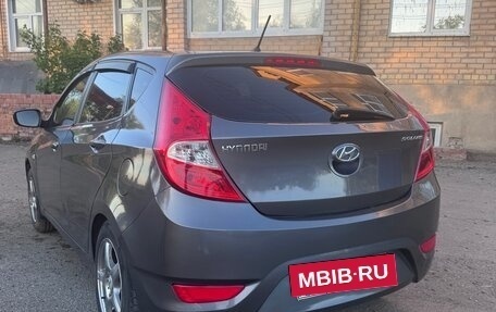 Hyundai Solaris II рестайлинг, 2013 год, 622 000 рублей, 7 фотография