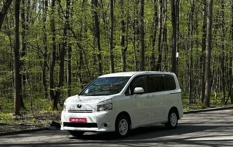 Toyota Voxy II, 2009 год, 1 270 000 рублей, 1 фотография