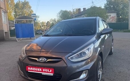 Hyundai Solaris II рестайлинг, 2013 год, 622 000 рублей, 2 фотография
