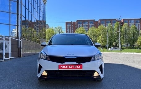 KIA Rio IV, 2021 год, 1 720 000 рублей, 1 фотография