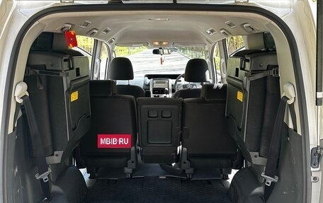 Toyota Voxy II, 2009 год, 1 270 000 рублей, 12 фотография