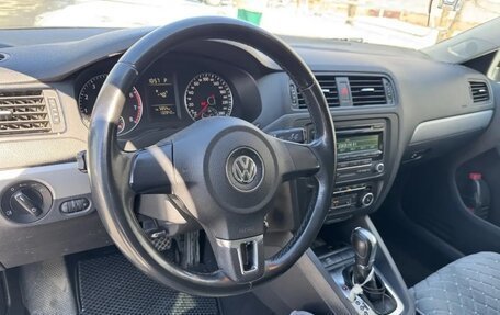 Volkswagen Jetta VI, 2012 год, 950 000 рублей, 4 фотография