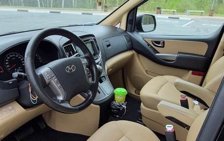 Hyundai H-1 II рестайлинг, 2018 год, 2 890 000 рублей, 7 фотография