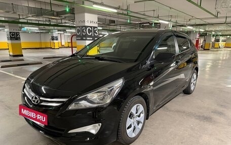 Hyundai Solaris II рестайлинг, 2016 год, 995 000 рублей, 3 фотография