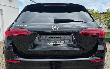Mercedes-Benz B-Класс, 2023 год, 3 853 000 рублей, 4 фотография