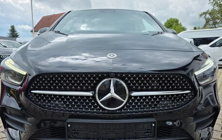 Mercedes-Benz B-Класс, 2023 год, 3 853 000 рублей, 2 фотография
