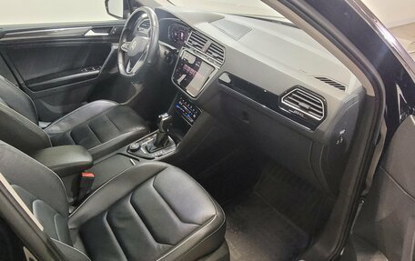 Volkswagen Tiguan II, 2019 год, 2 495 000 рублей, 8 фотография
