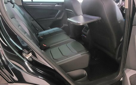 Volkswagen Tiguan II, 2019 год, 2 495 000 рублей, 9 фотография