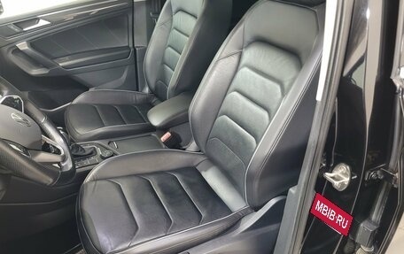 Volkswagen Tiguan II, 2019 год, 2 495 000 рублей, 13 фотография