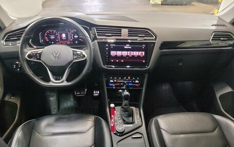 Volkswagen Tiguan II, 2019 год, 2 495 000 рублей, 10 фотография