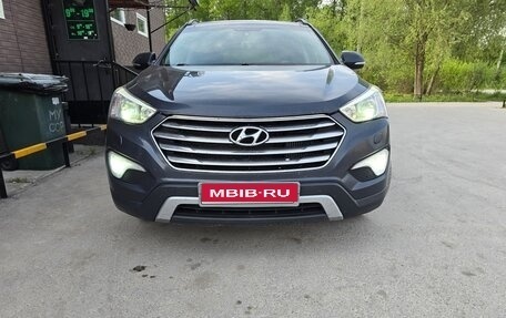 Hyundai Santa Fe III рестайлинг, 2014 год, 2 200 000 рублей, 1 фотография