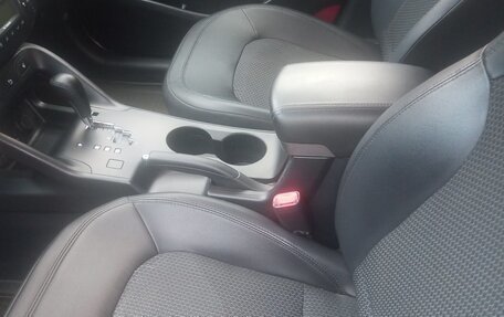 Hyundai ix35 I рестайлинг, 2010 год, 950 000 рублей, 15 фотография