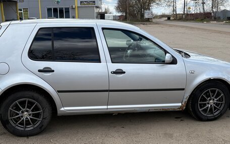 Volkswagen Golf IV, 2002 год, 310 000 рублей, 2 фотография