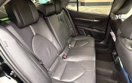 Toyota Camry, 2021 год, 2 900 000 рублей, 8 фотография